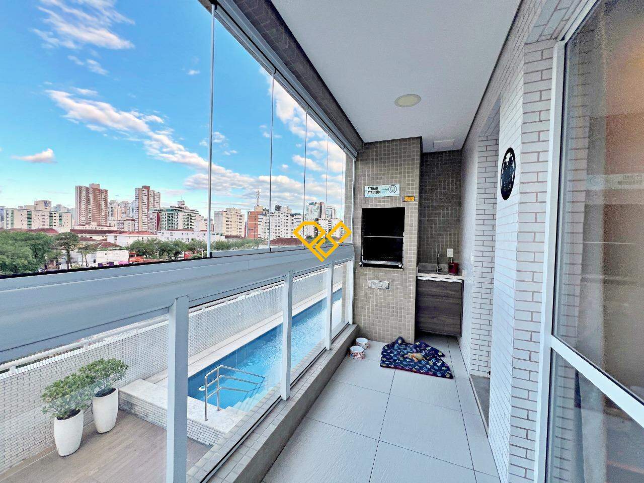 Apartamento à venda no Marapé: Varanda com churrasqueira