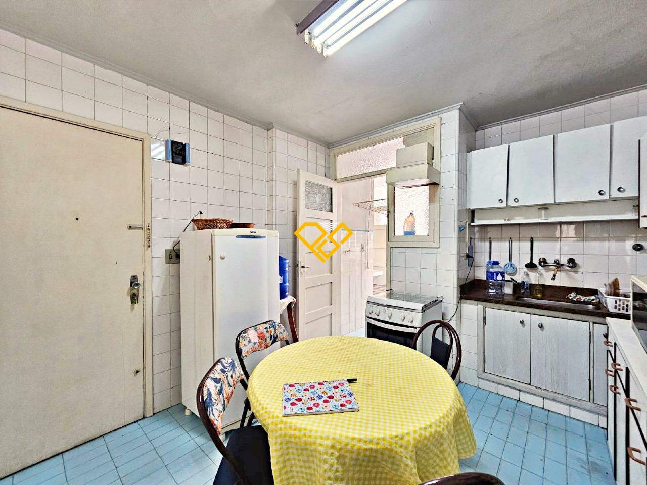 Apartamento para aluguel no Gonzaga: Cozinha