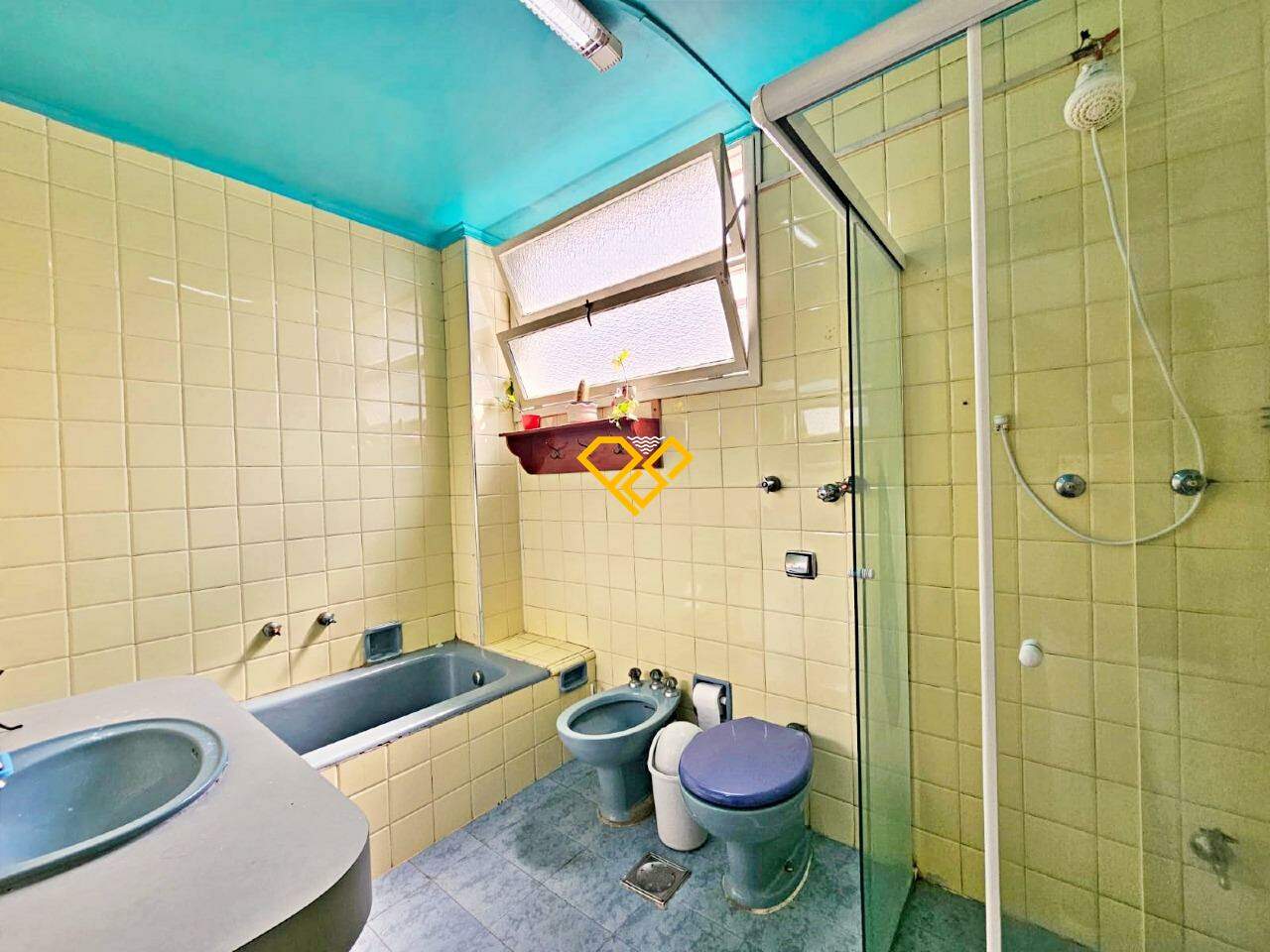 Apartamento para aluguel no Gonzaga: Wc social