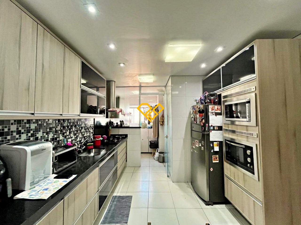 Apartamento à venda no Ponta da Praia: Cozinha
