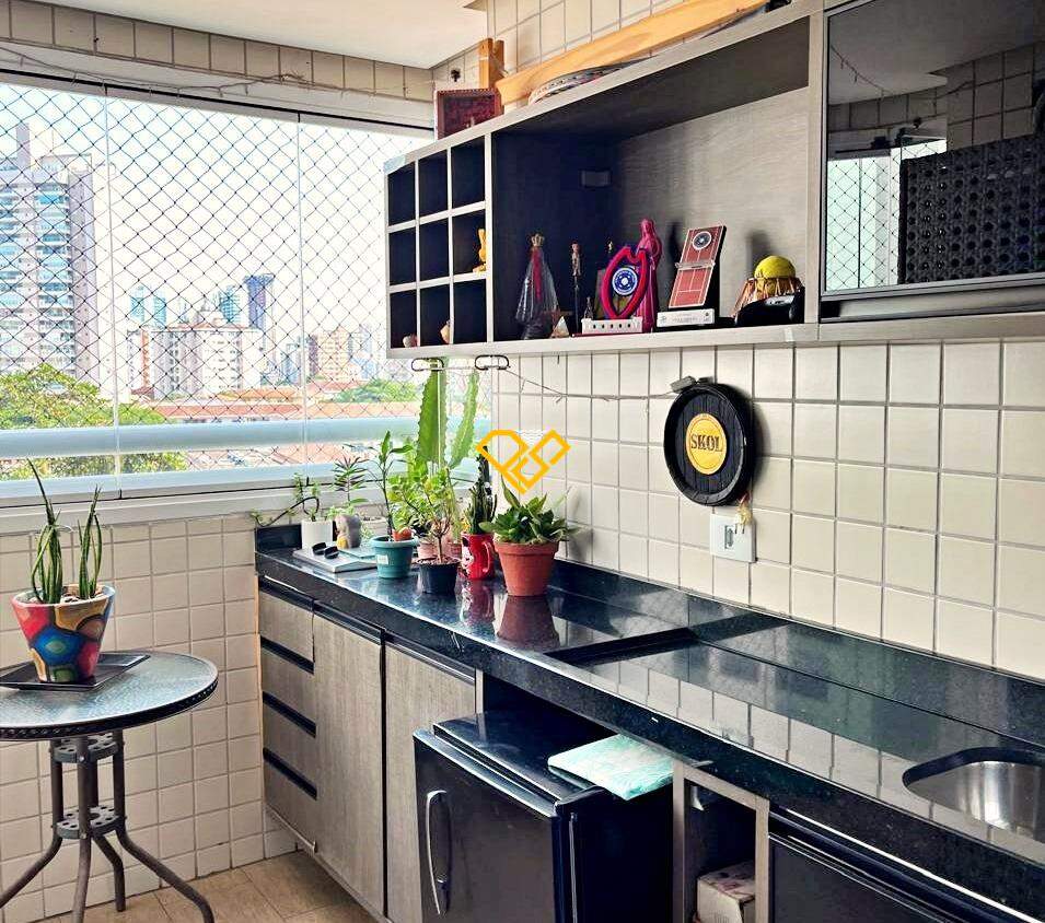 Apartamento à venda no Ponta da Praia: Varanda
