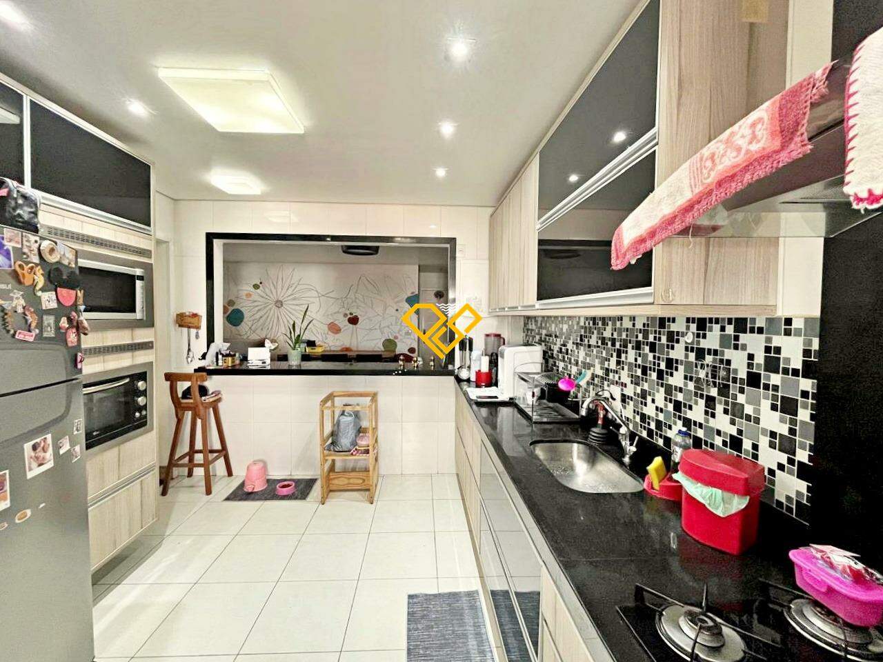 Apartamento à venda no Ponta da Praia: Cozinha