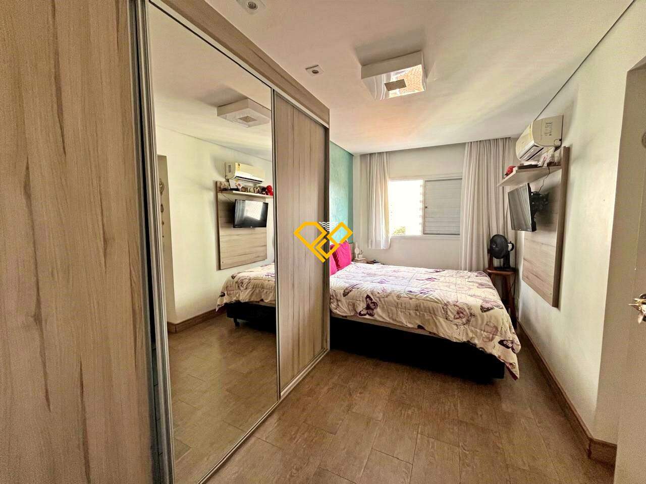 Apartamento à venda no Ponta da Praia: Dormitório 1 - suíte