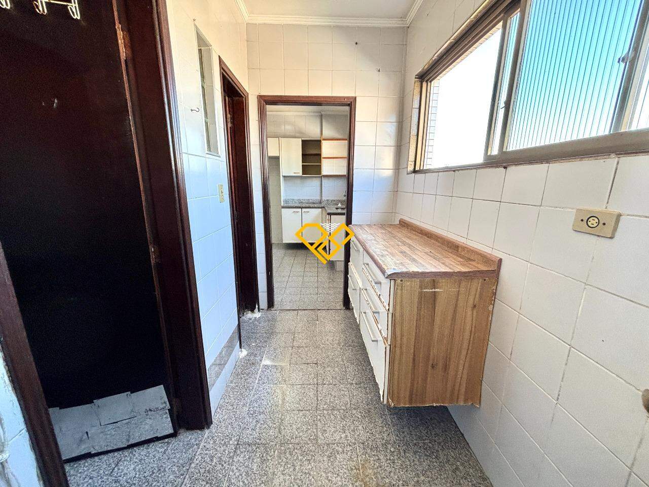 Apartamento à venda no Marapé: Área de serviço