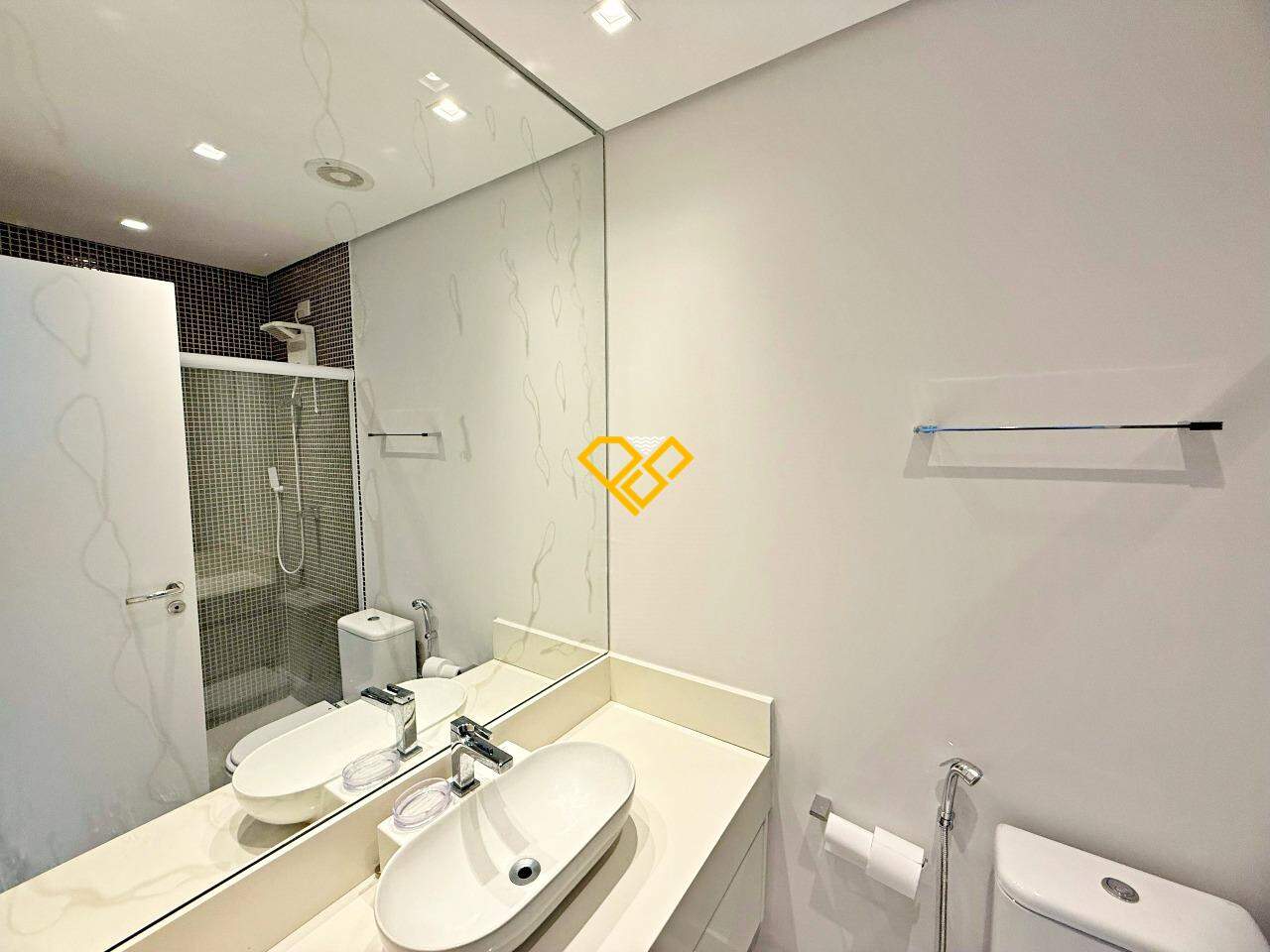Apartamento à venda no Pompéia: Wc social