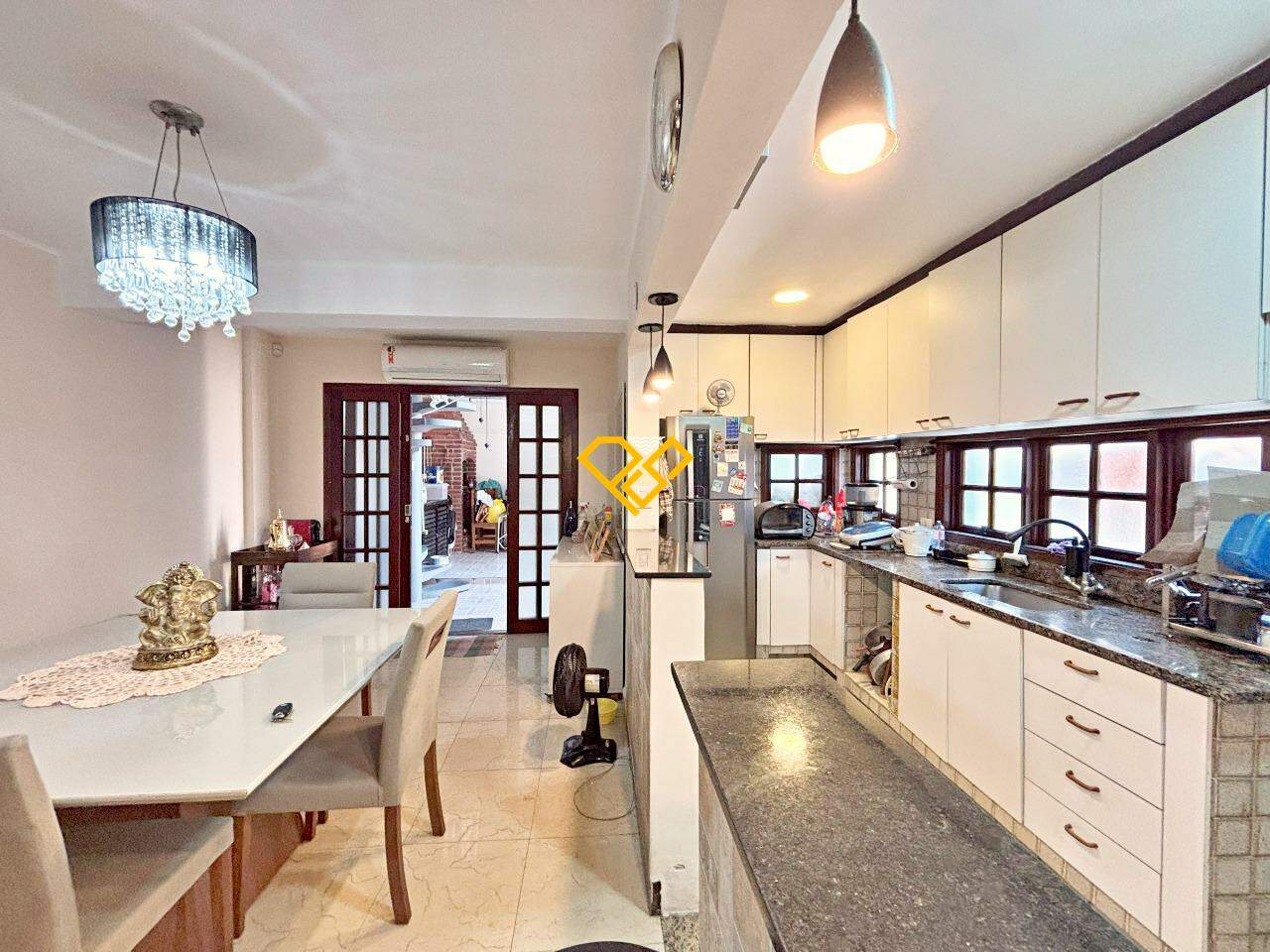 Casa à venda no Boqueirão: Sala e cozinha