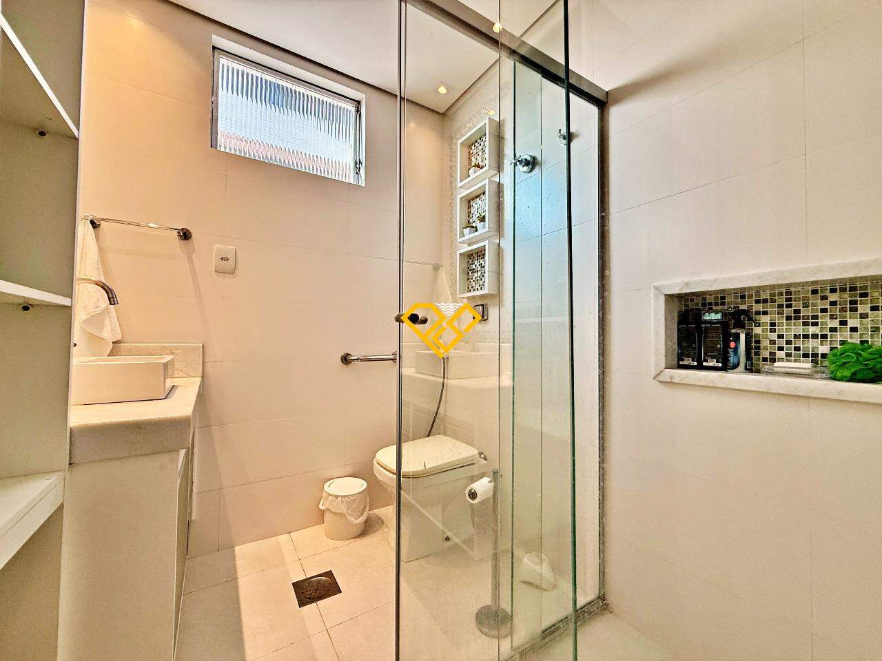 Apartamento à venda no Ponta da Praia: Wc suíte