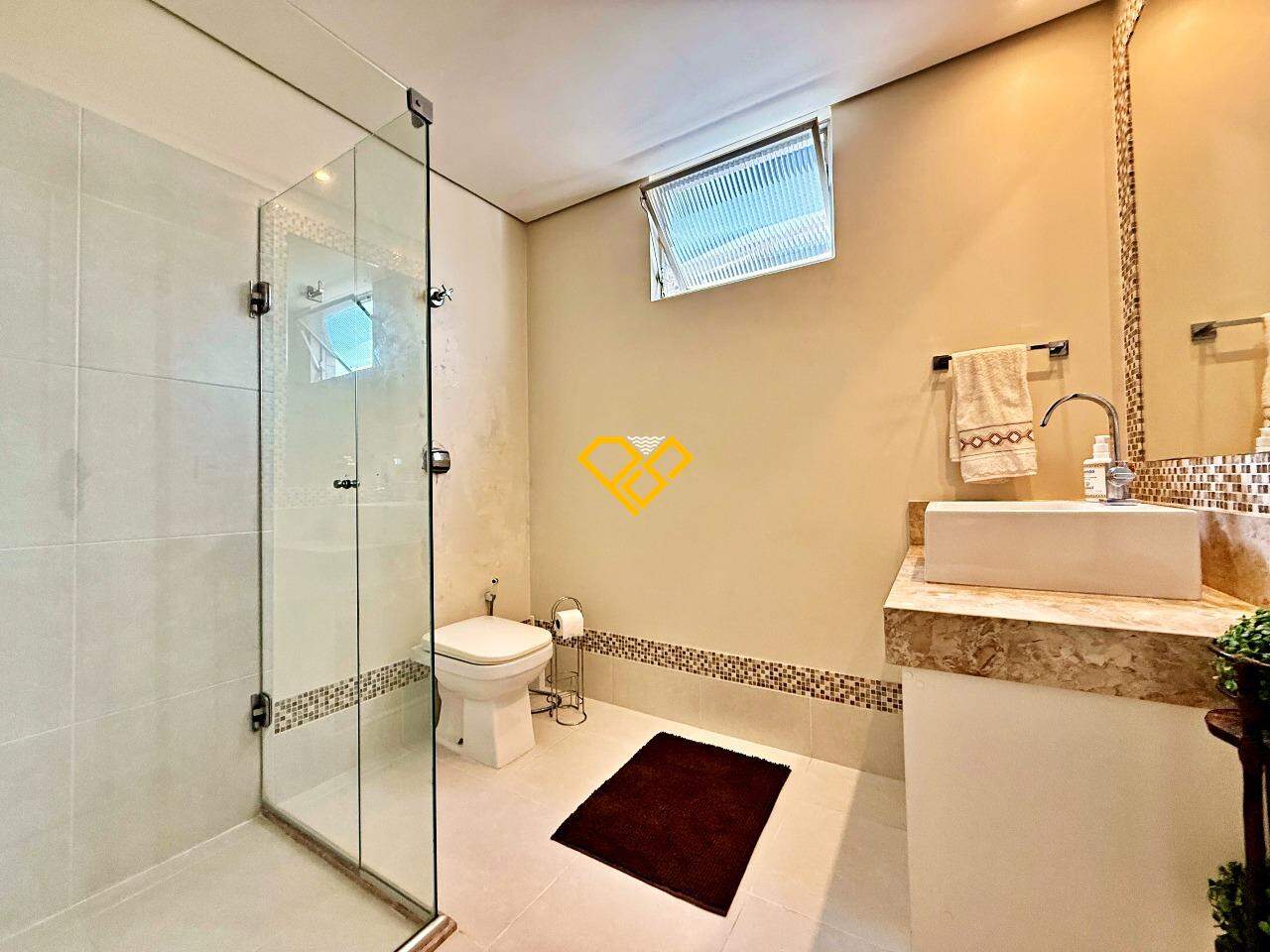 Apartamento à venda no Ponta da Praia: Wc social