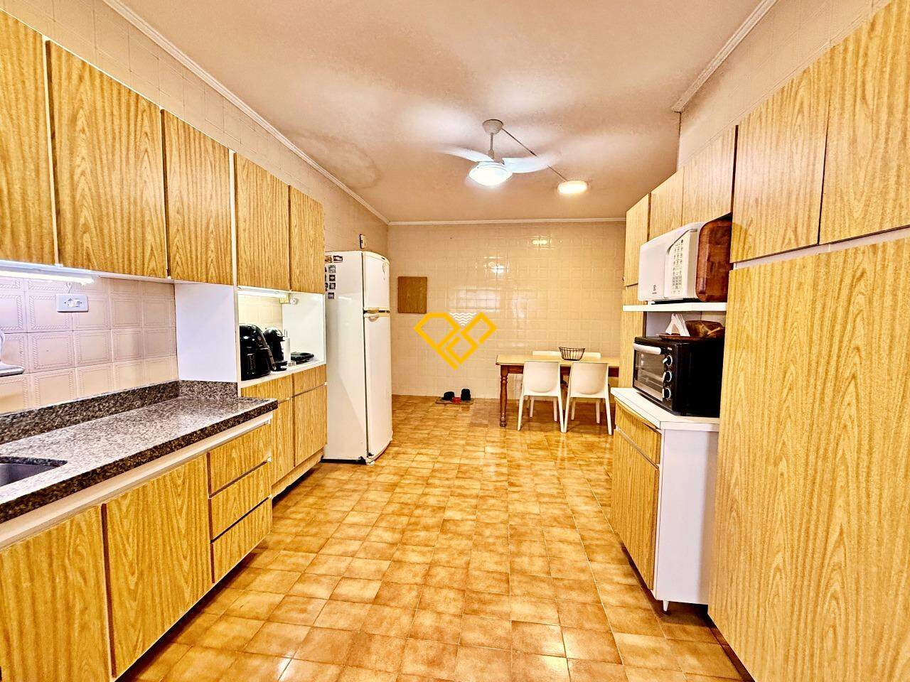 Apartamento à venda no Ponta da Praia: Cozinha