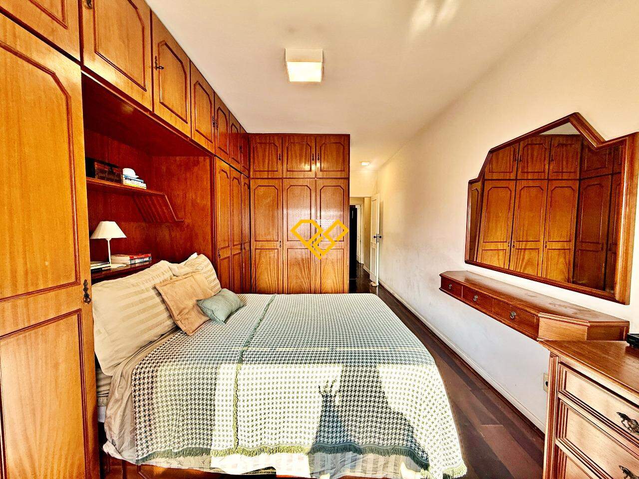 Apartamento à venda no Ponta da Praia: Dormitório 1 - suíte