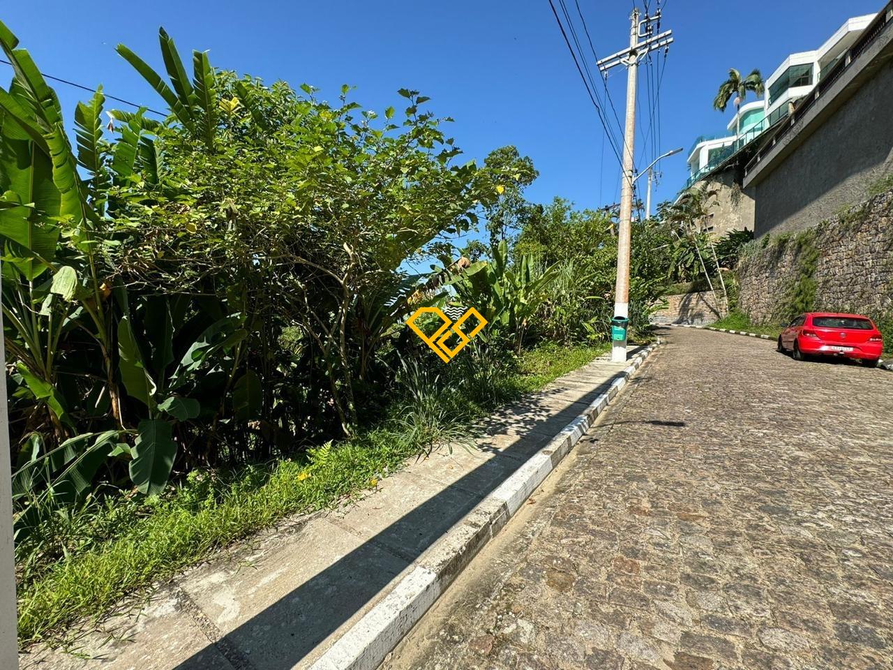 Terreno à venda no Santa Terezinha: 