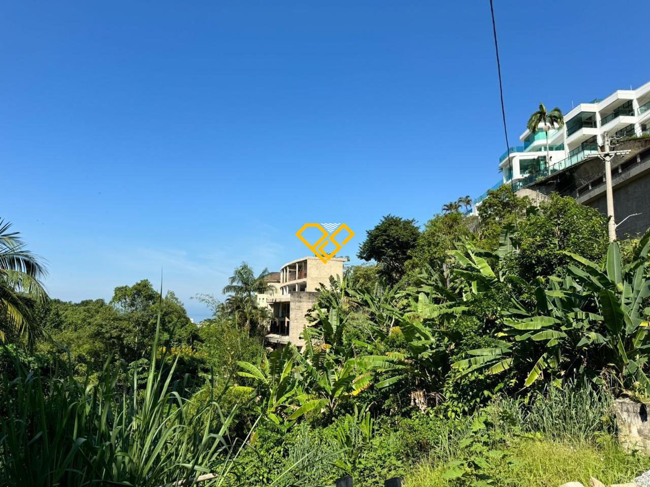 Terreno à venda no Santa Terezinha: 