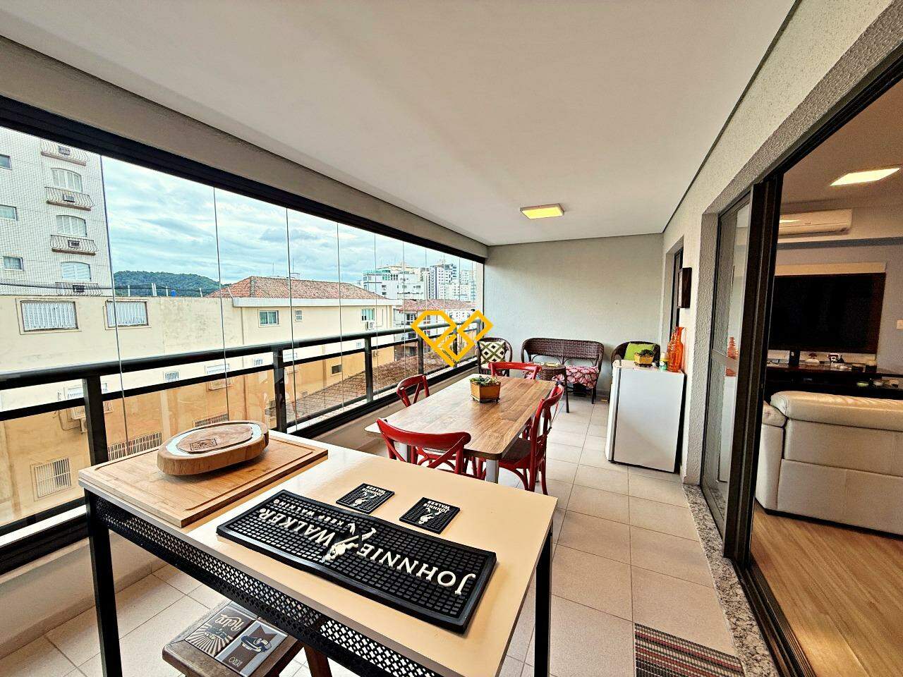 Apartamento à venda no Ponta da Praia: Varanda