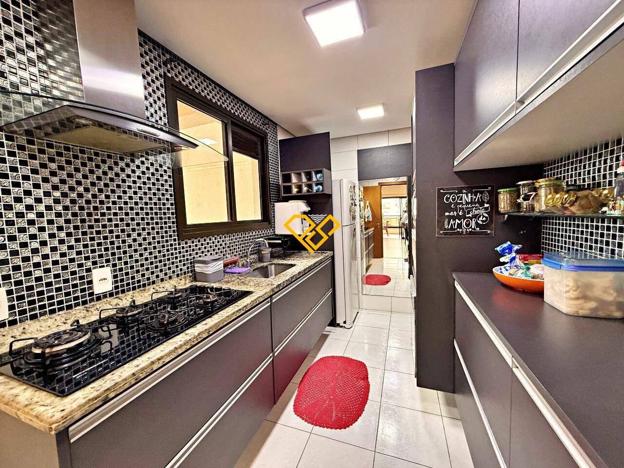 Apartamento à venda no Ponta da Praia: Cozinha