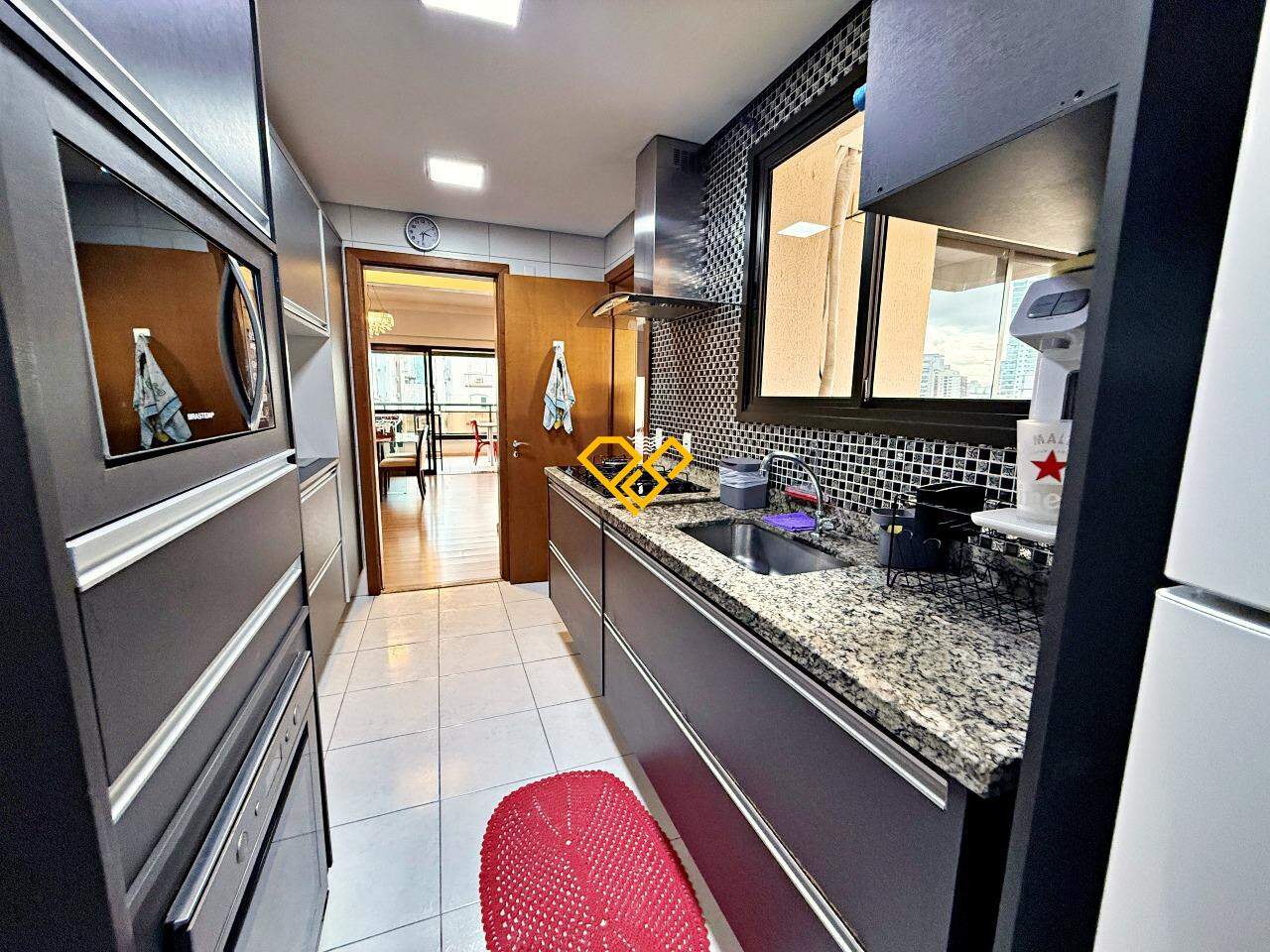 Apartamento à venda no Ponta da Praia: Cozinha