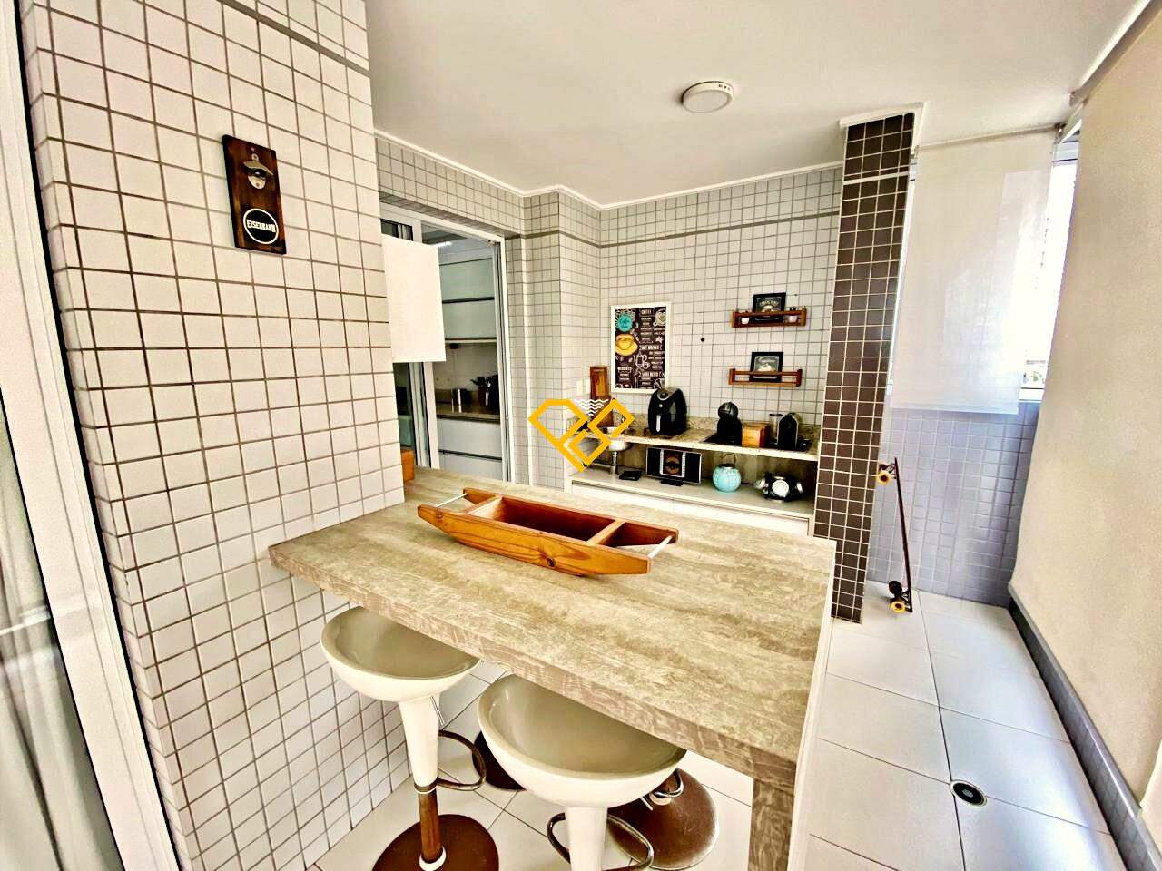 Apartamento à venda no Embaré: Varanda