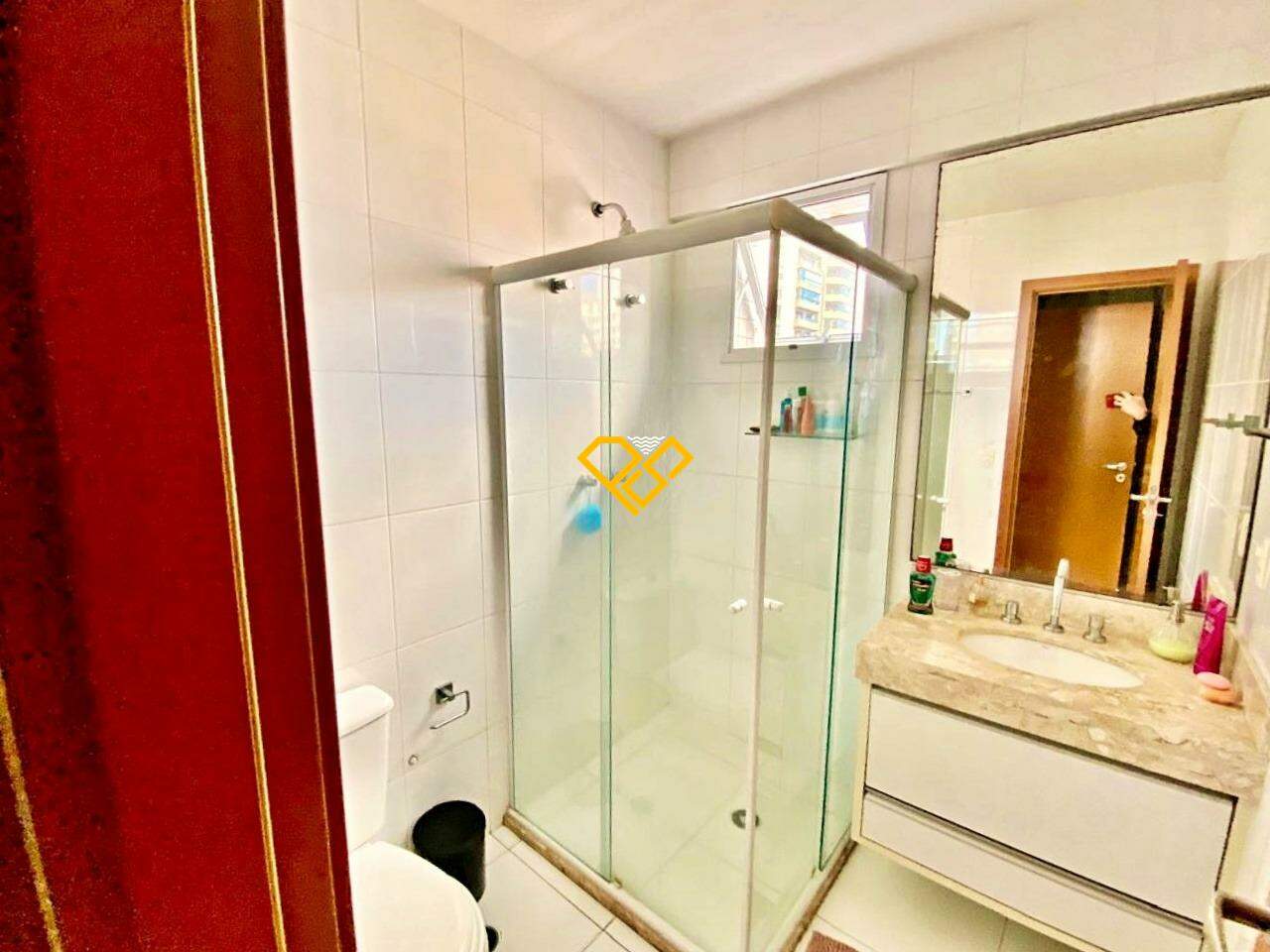 Apartamento para aluguel no Embaré: Wc suíte 2