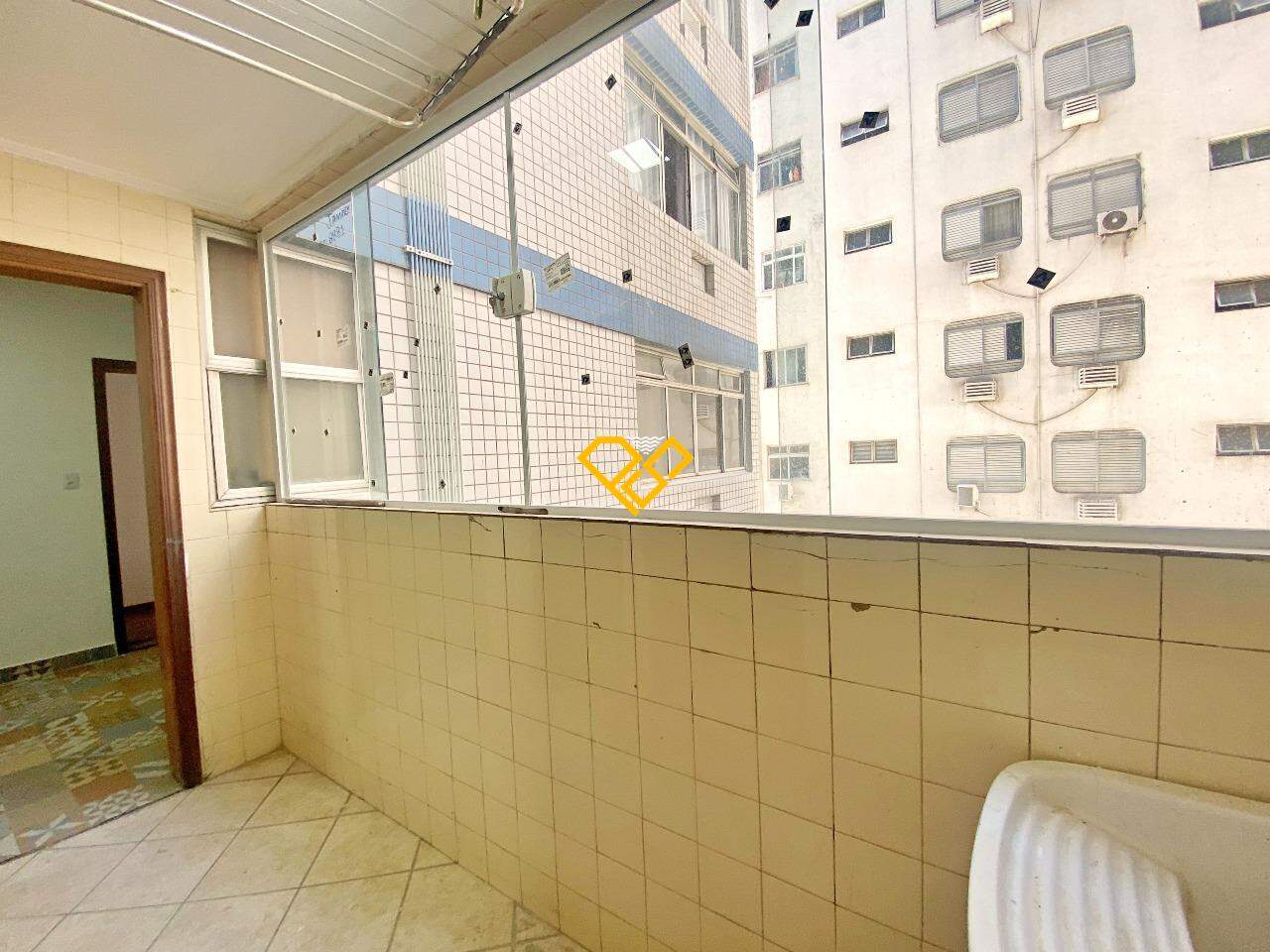 Apartamento à venda no Embaré: Área de serviço