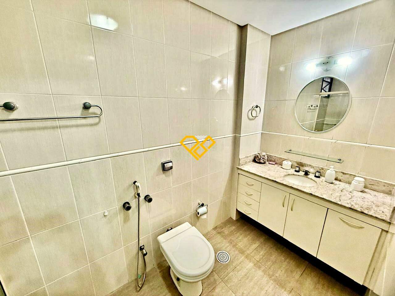 Apartamento à venda no Embaré: Wc suíte 2