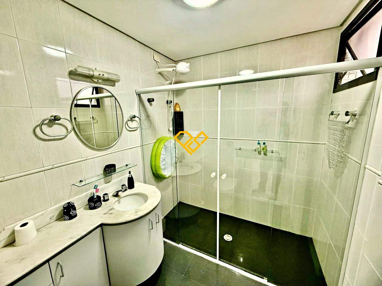 Apartamento à venda no Embaré: Wc suíte 3