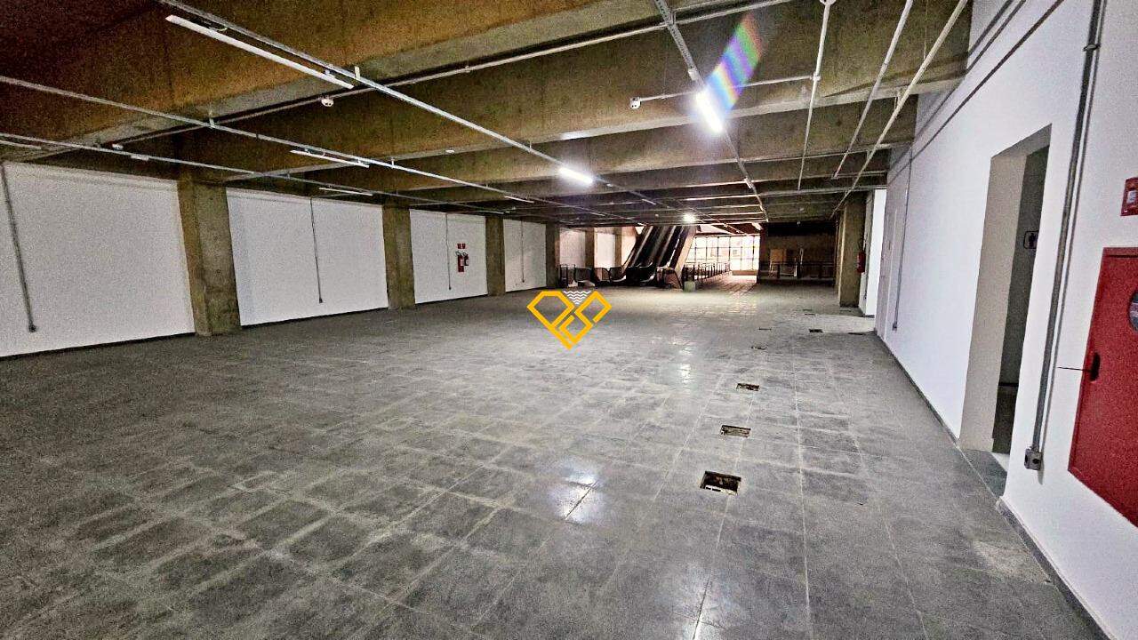 Prédio Comercial para aluguel no Centro: 
