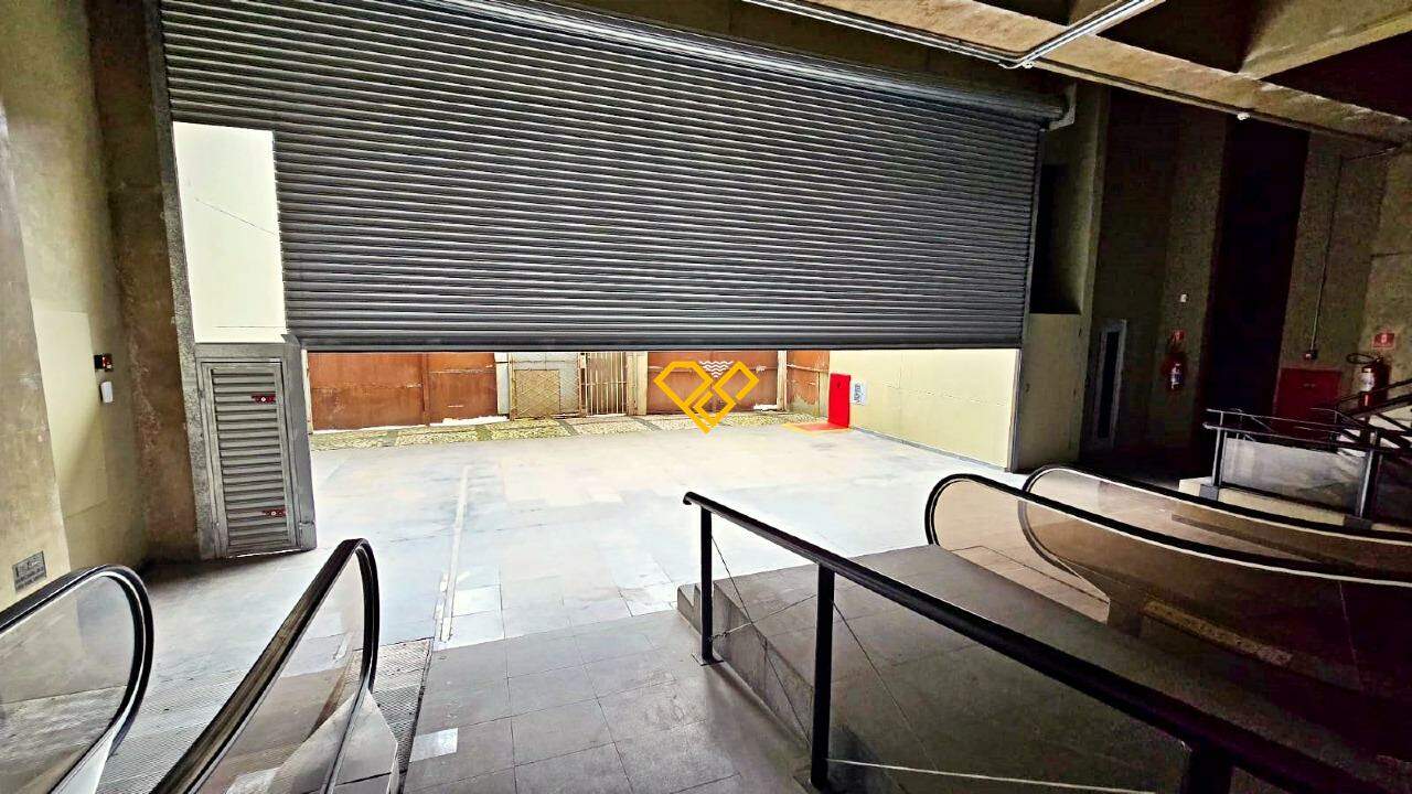 Prédio Comercial para aluguel no Centro: 