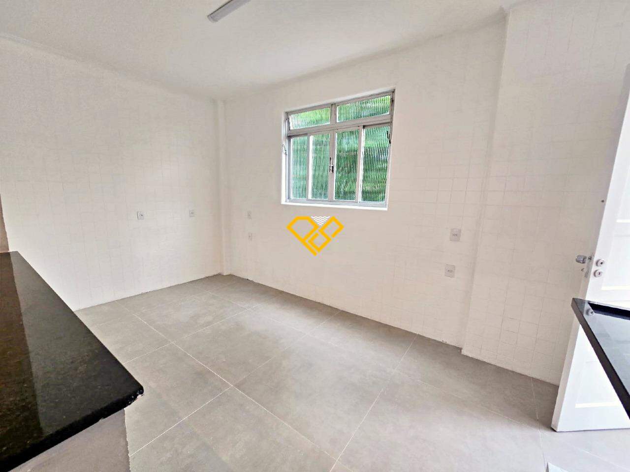 Apartamento à venda no Embaré: Cozinha