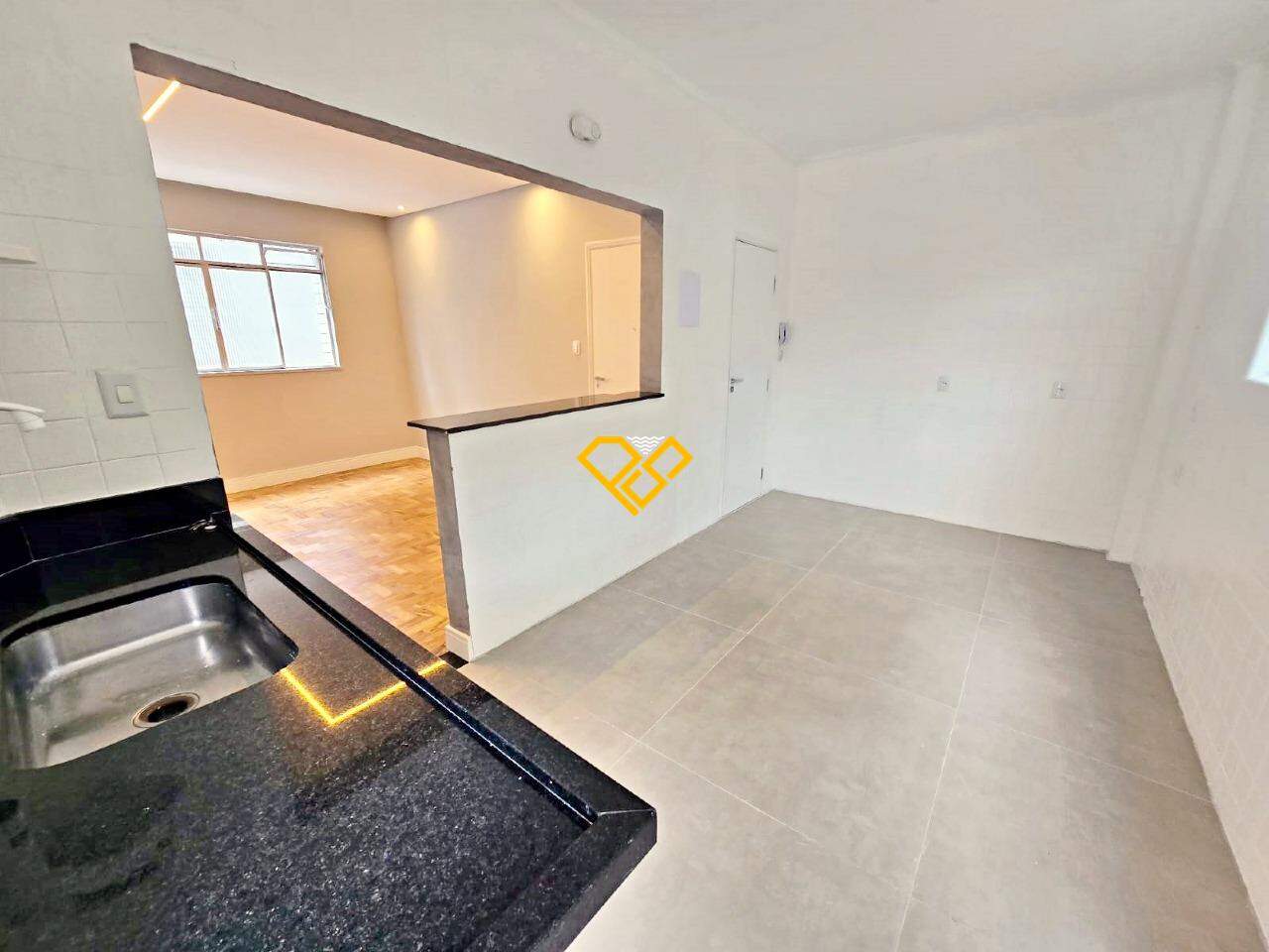 Apartamento à venda no Embaré: Cozinha
