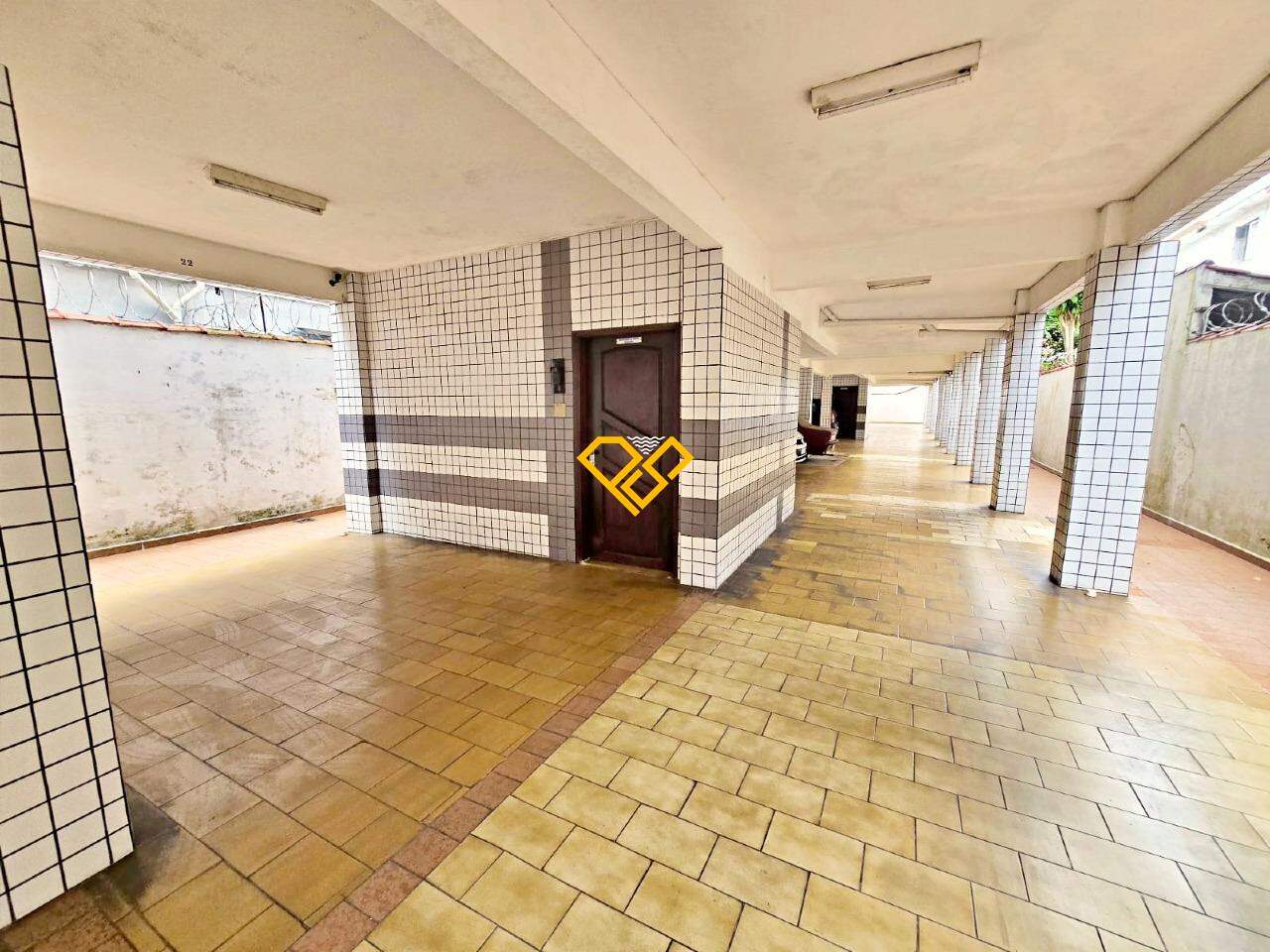 Apartamento à venda no Embaré: Garagem