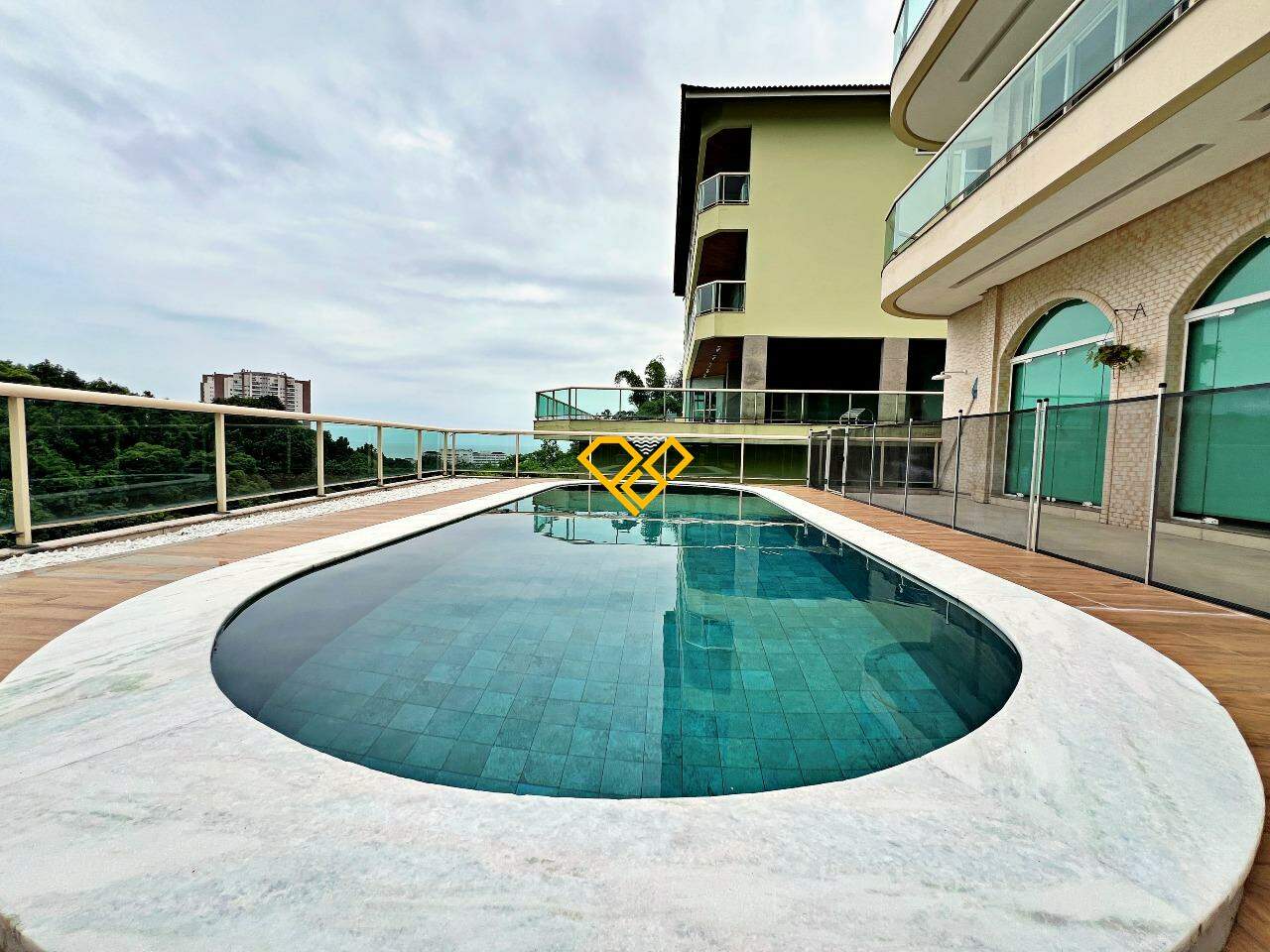 Casa para aluguel no Santa Terezinha: Piscina