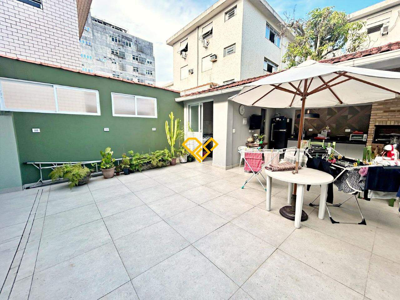 Casa à venda no Vila Belmiro: Espaço gourmet com churrasqueira