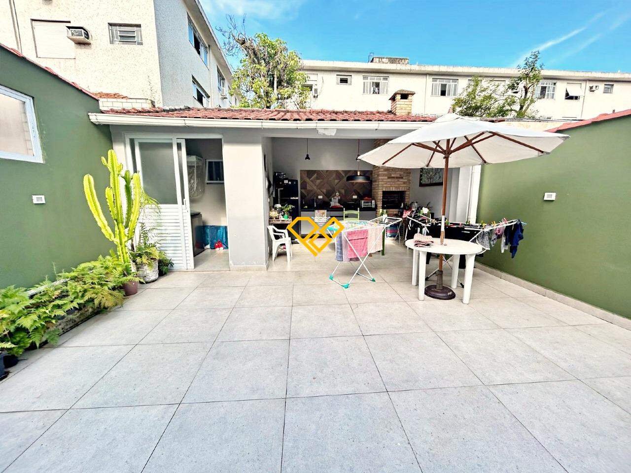 Casa à venda no Vila Belmiro: Espaço gourmet com churrasqueira