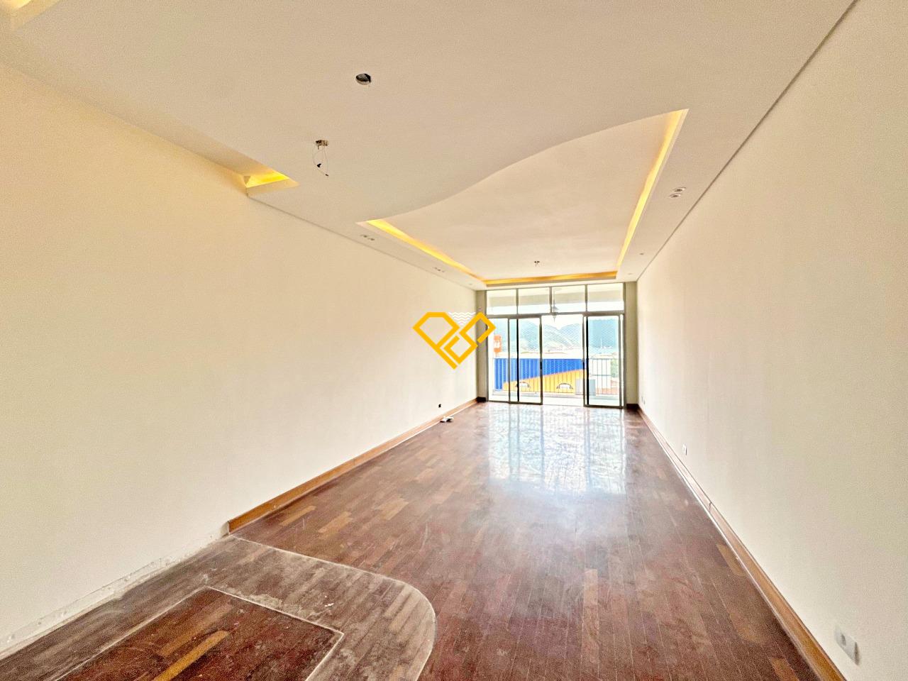 Apartamento para aluguel no Ponta da Praia: Sala