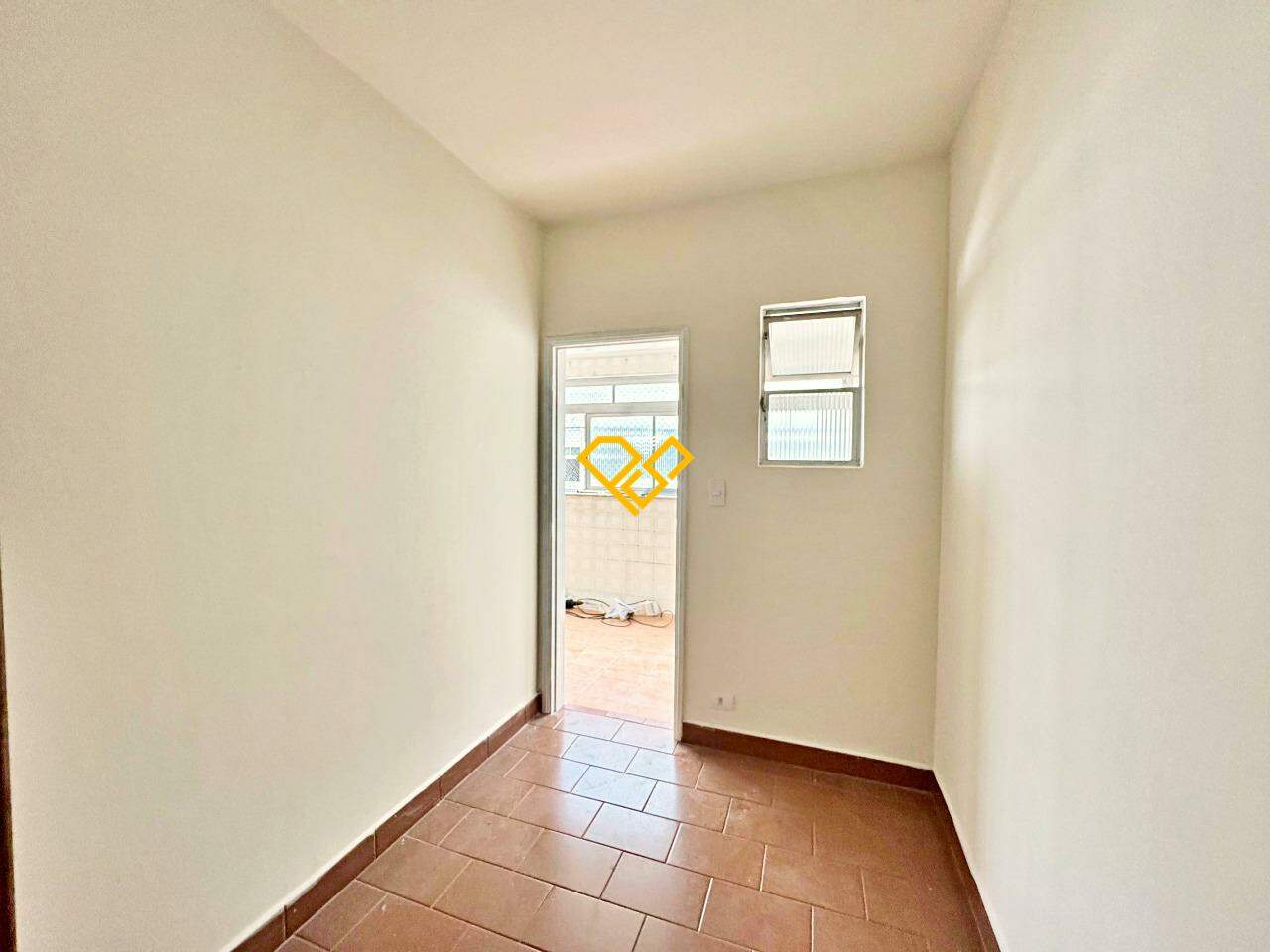 Apartamento para aluguel no Ponta da Praia: Dependência