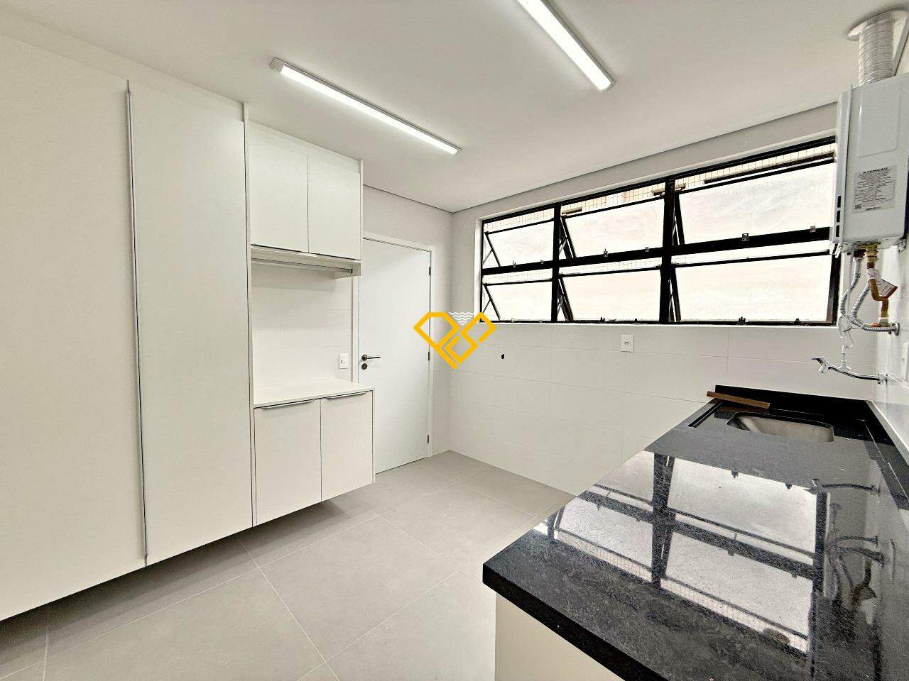 Apartamento à venda no Aparecida: Área de serviço