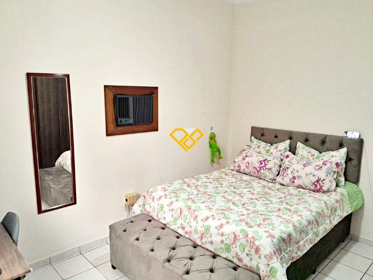 Casa à venda no Ponta da Praia: Dormitório 1