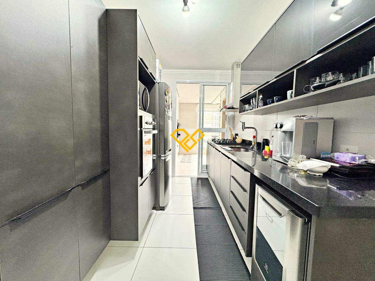 Apartamento à venda no Gonzaga: Cozinha