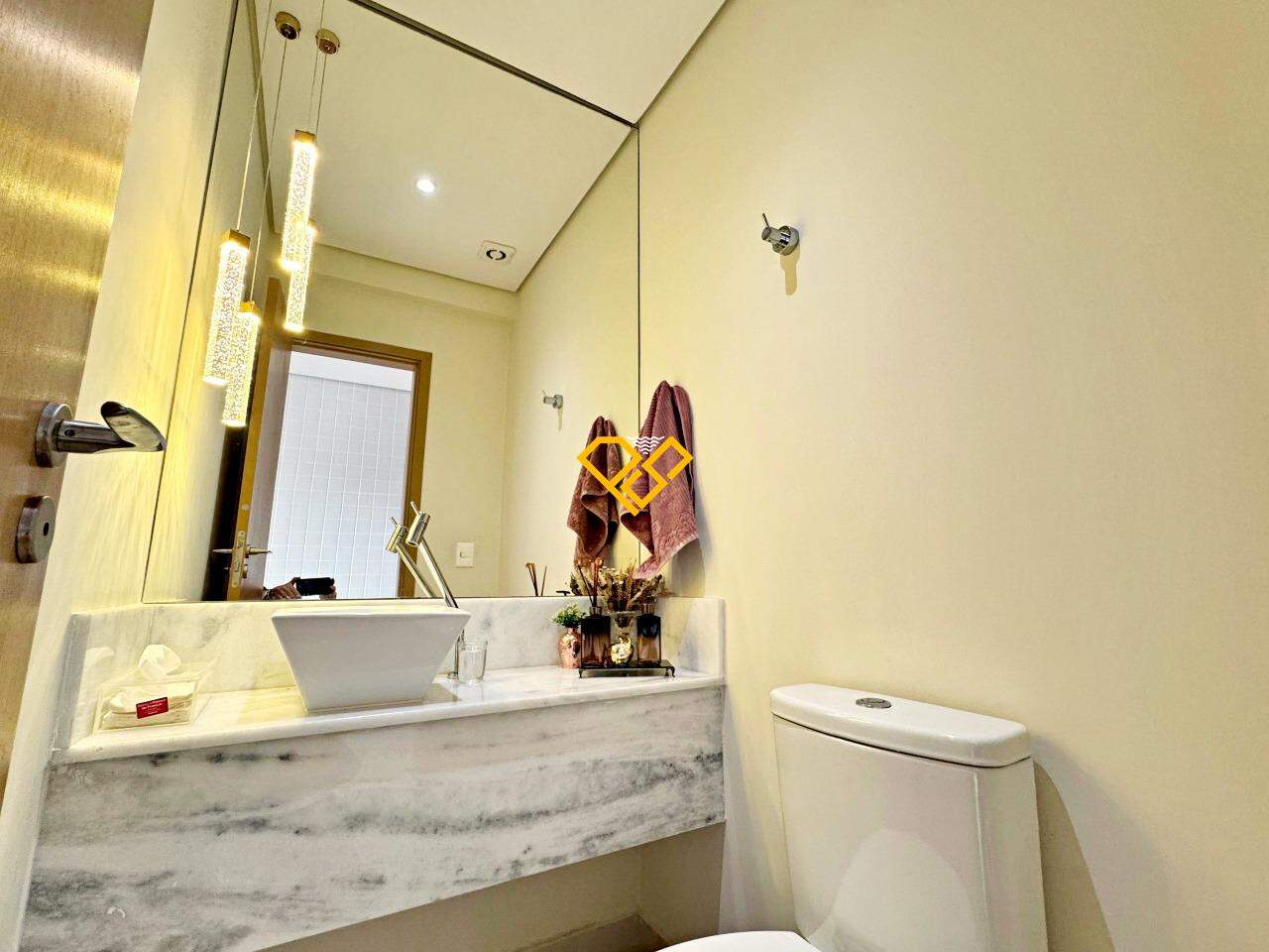 Apartamento à venda no Gonzaga: Lavabo