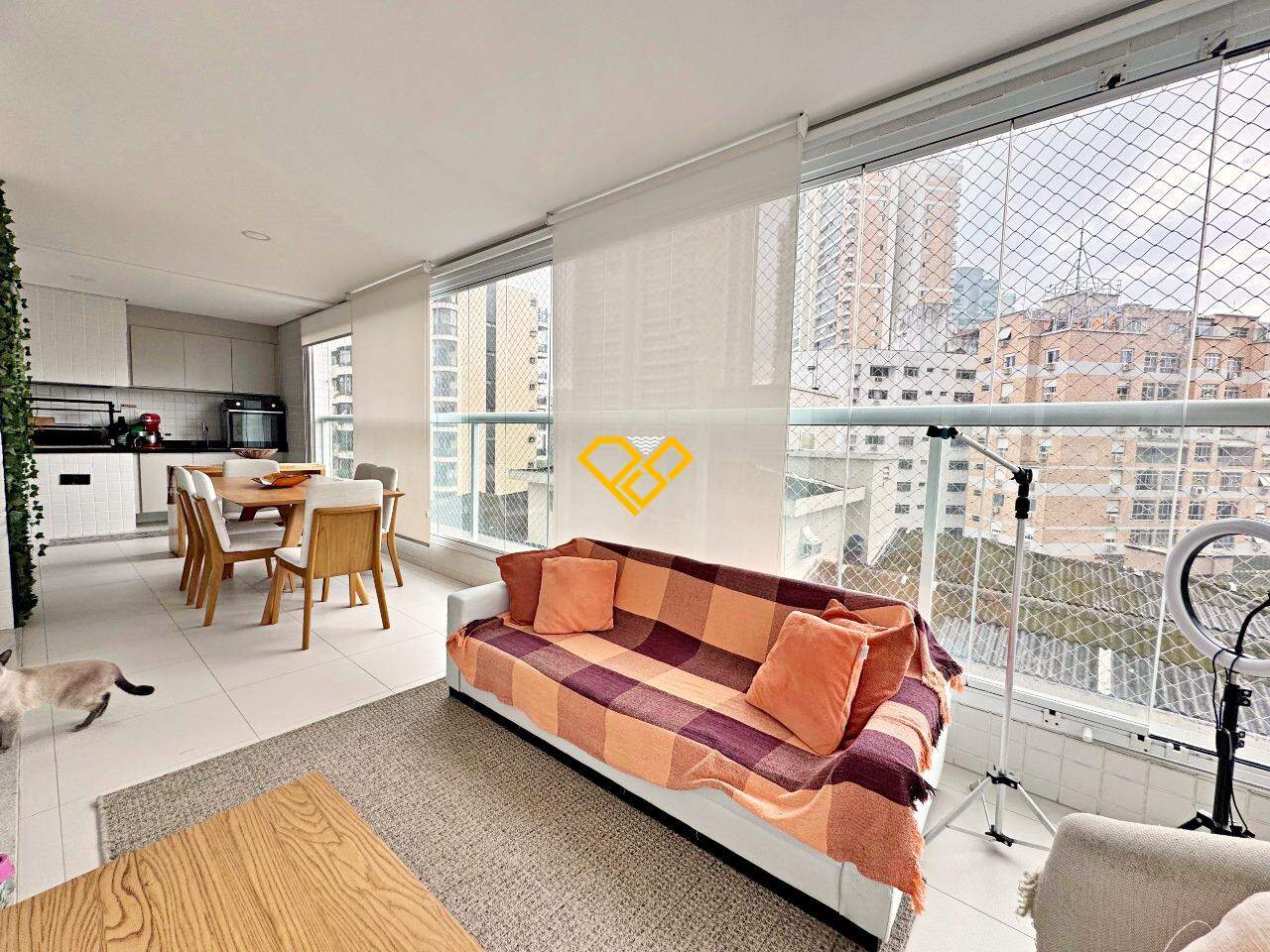 Apartamento à venda no Gonzaga: Varanda com churrasqueira