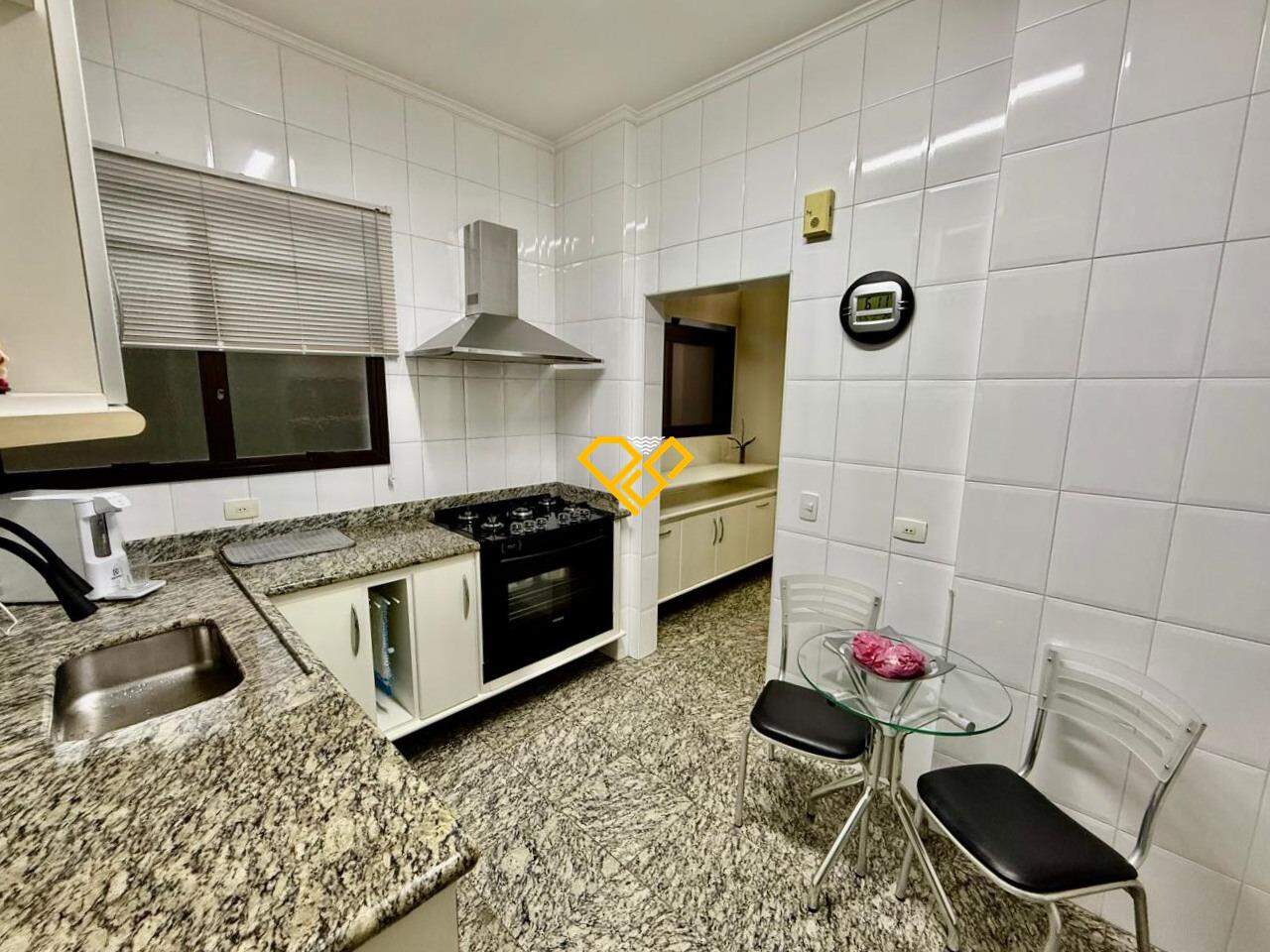 Apartamento à venda no Embaré: Cozinha