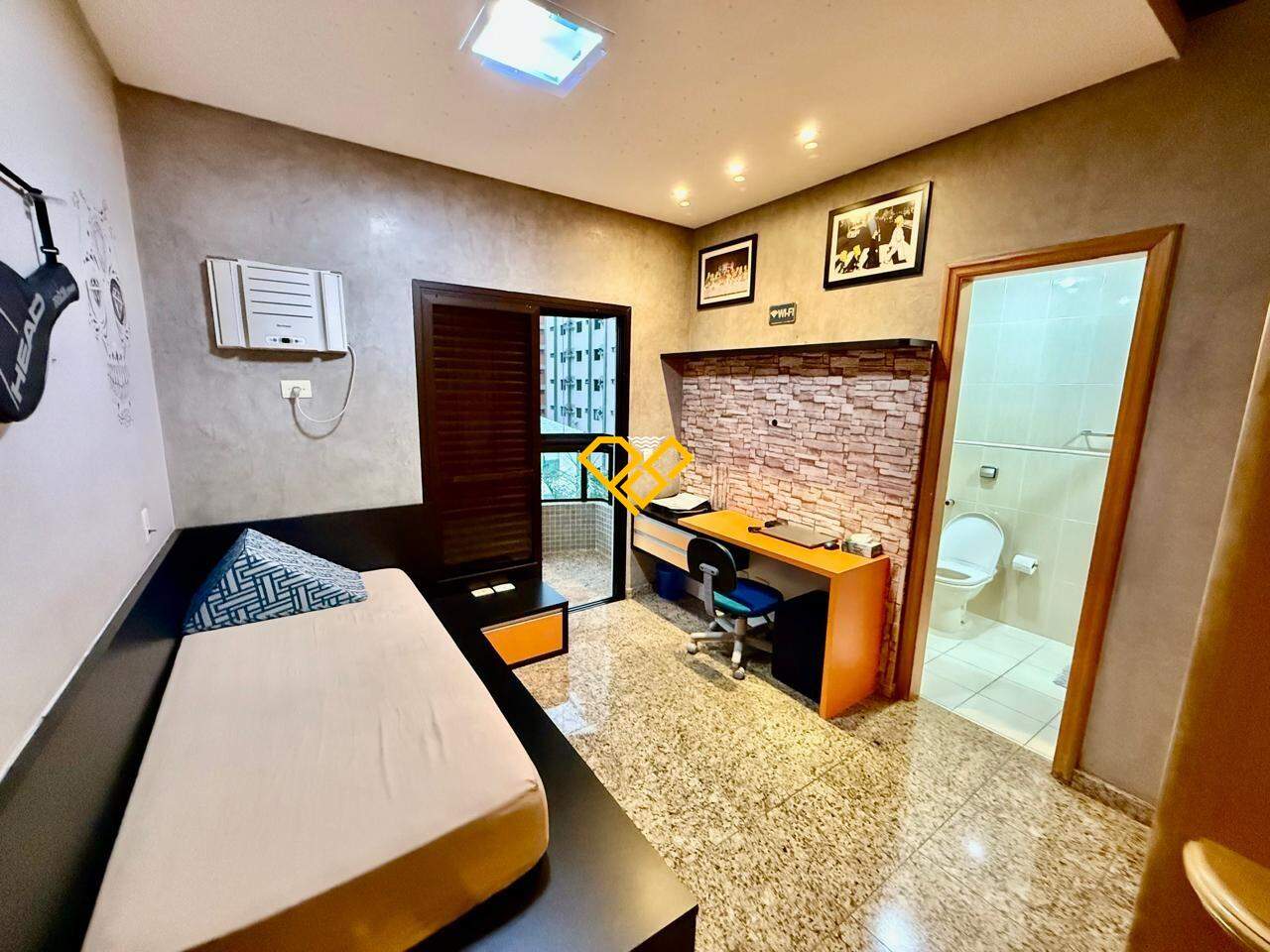 Apartamento à venda no Embaré: Suíte 3