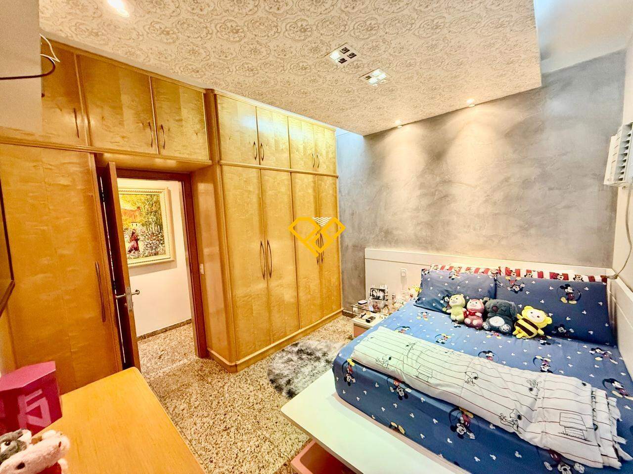 Apartamento à venda no Embaré: Suíte 1
