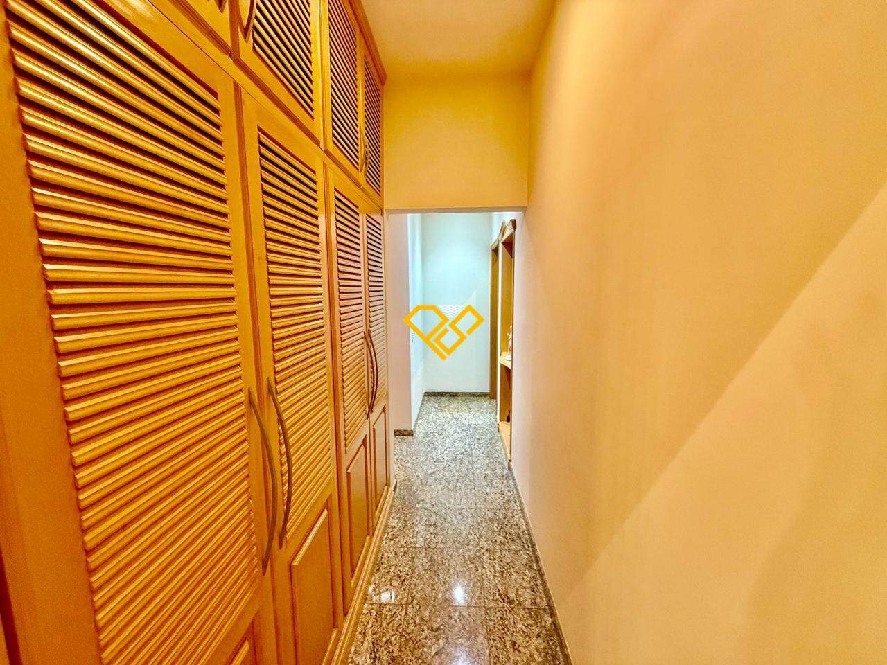 Apartamento à venda no Embaré: 