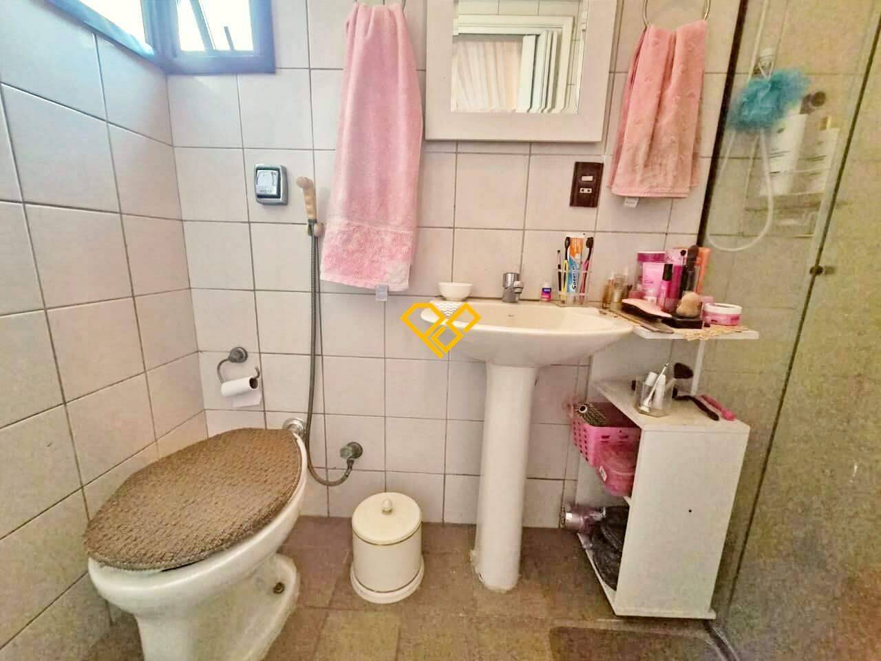 Apartamento à venda no Aparecida: Wc suíte