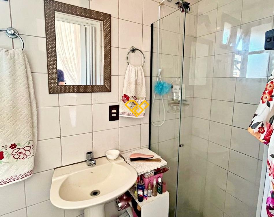 Apartamento à venda no Aparecida: Wc suíte