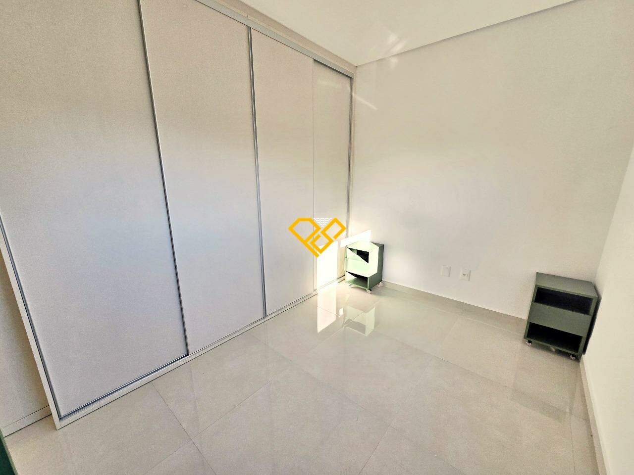 Apartamento à venda no Ponta da Praia: Dormitório