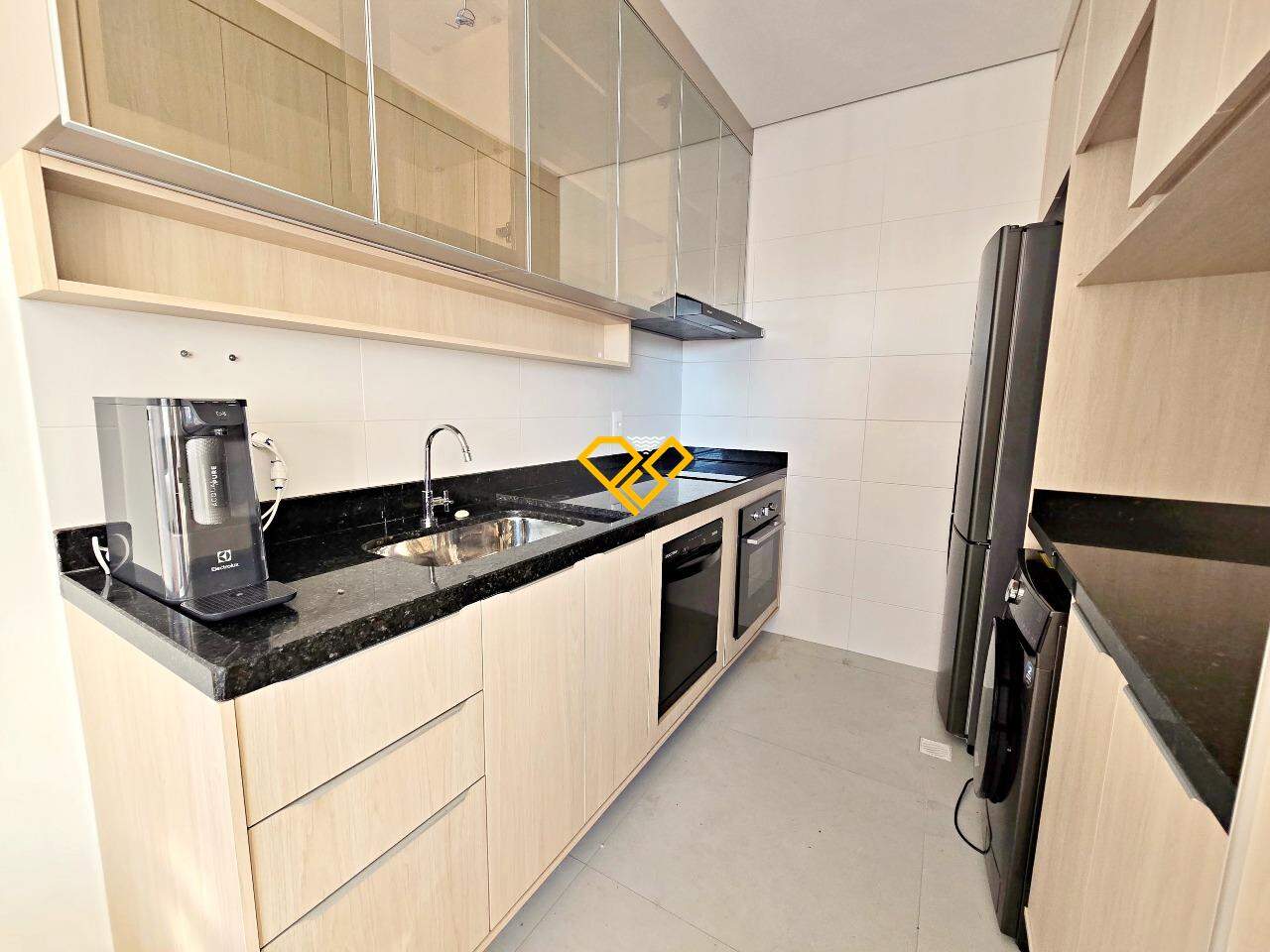 Apartamento para aluguel no Ponta da Praia: Cozinha