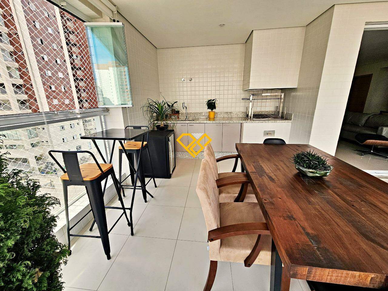 Apartamento à venda no Boqueirão: Varanda com Churrasqueira