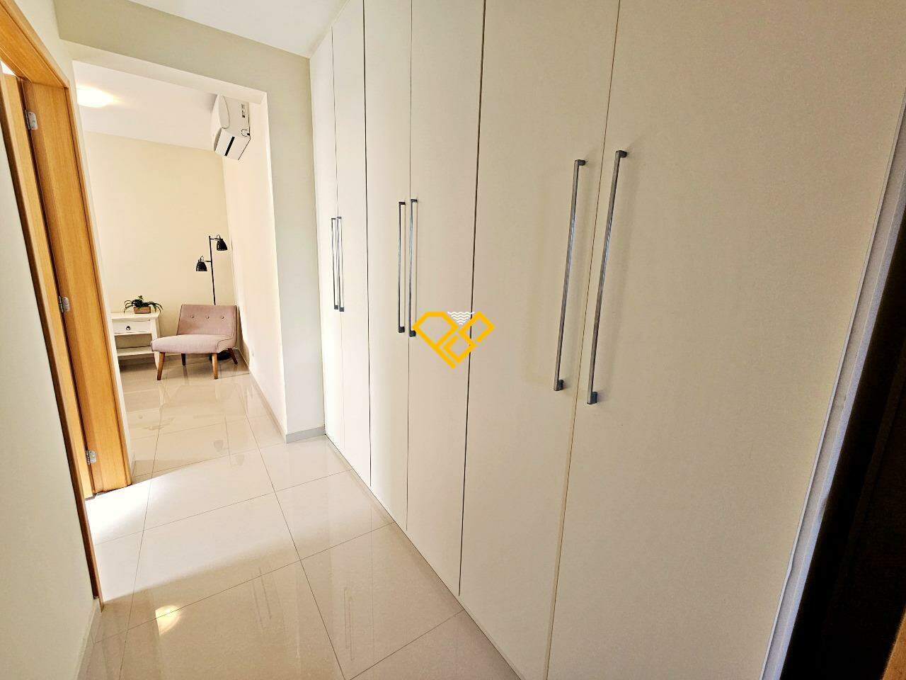 Apartamento à venda no Boqueirão: Dormitório 1 - Suíte