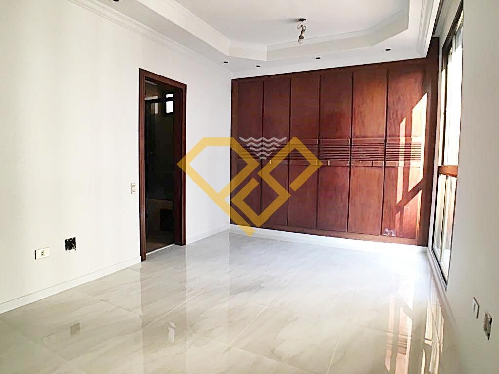 Apartamento à venda no Embaré: 